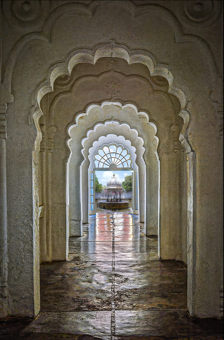 Palace Interior, 2019. by Richard Murrin, exhibited at Aurea Photo Gallery.
